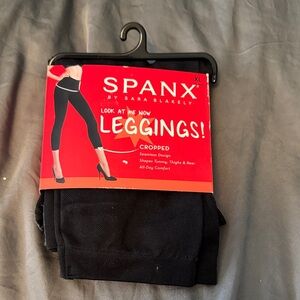 SPANX Look At Me Now Black Cropped Leggings